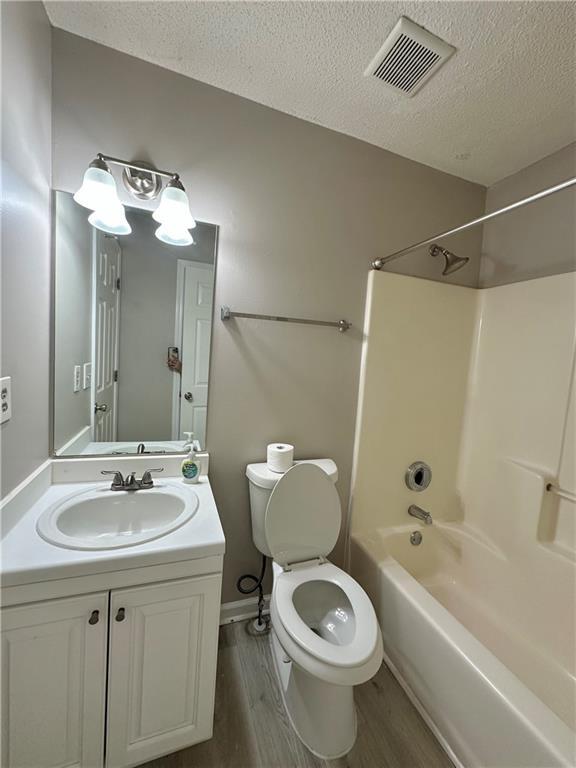 Foto del edificio - 4143 Lake Mist Dr NW