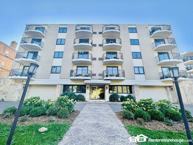 Foto del edificio - 2928 Dean Pkwy