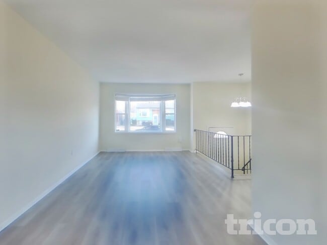 Building Photo - 3109 Lakehurst Ave