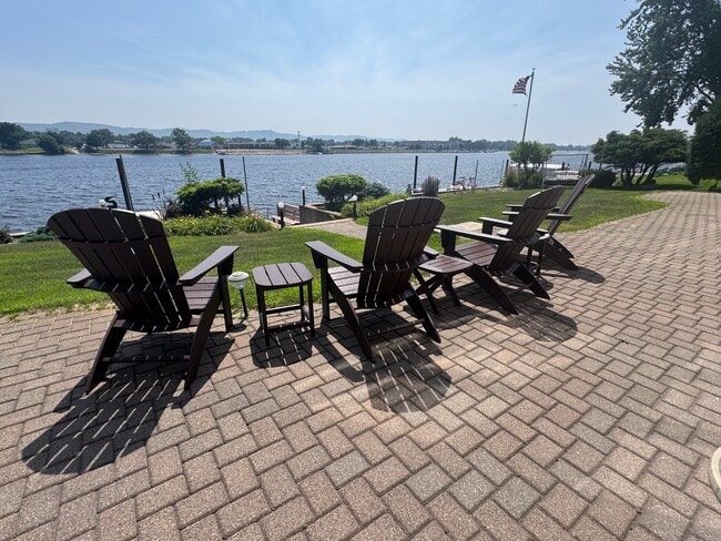 Outdoor view - 1832 Nakomis Ave