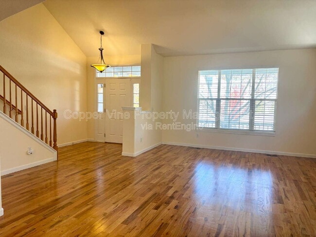 Building Photo - 12920 Vallejo Cir