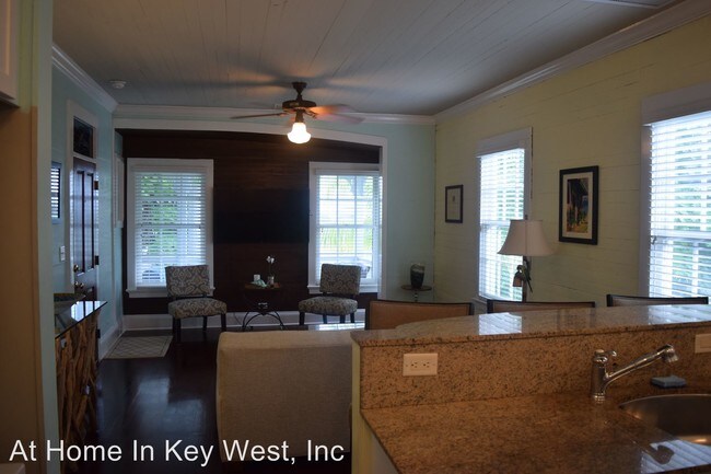 Building Photo - 1 br, 1 bath House - 526 William Street #4