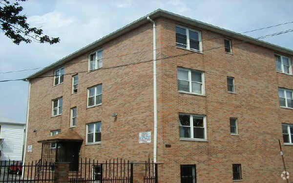Foto del edificio - 116 Tichenor St