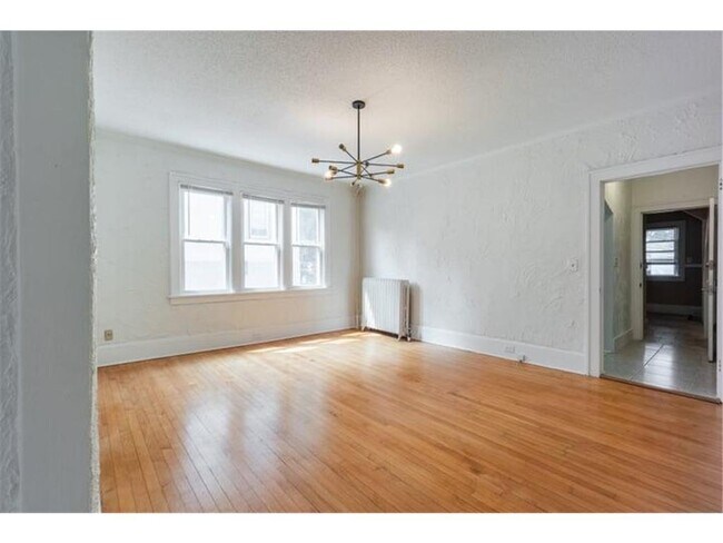Foto del edificio - 3432 Girard Ave S