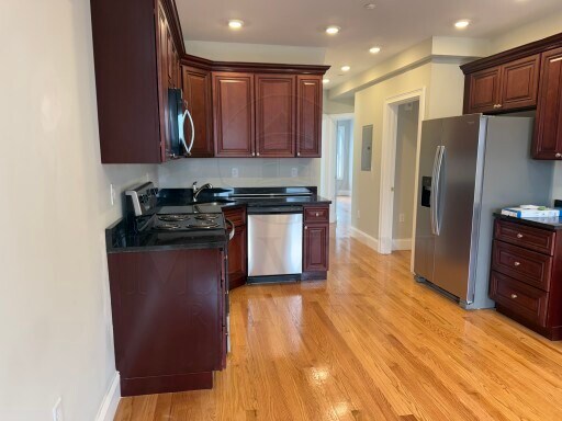 Foto del edificio - 60 Bonair St