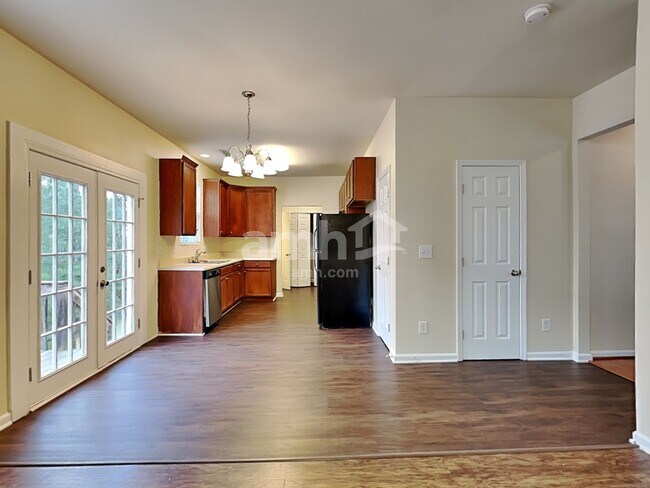 Building Photo - 3012 Cardinal Lake Drive