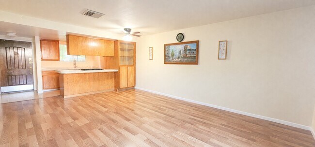 Foto del edificio - 5956 Vía Casitas
