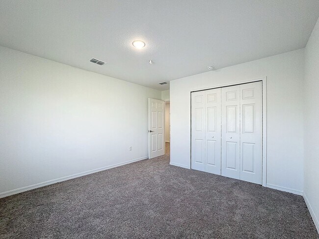 Building Photo - 1744 Barton Towne Cir