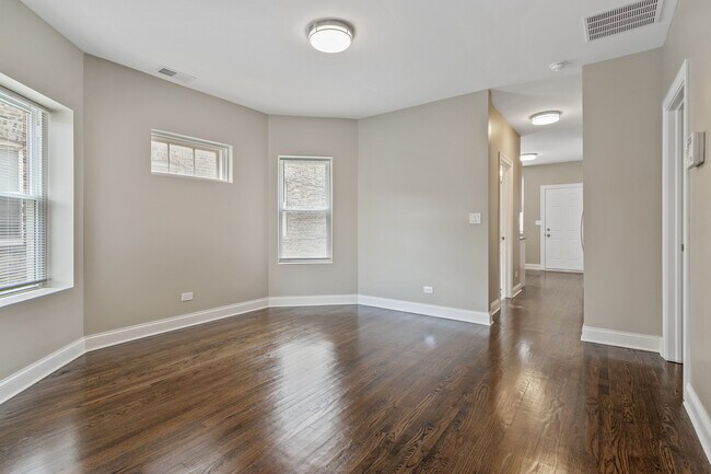 Building Photo - 1414 N Central Ave