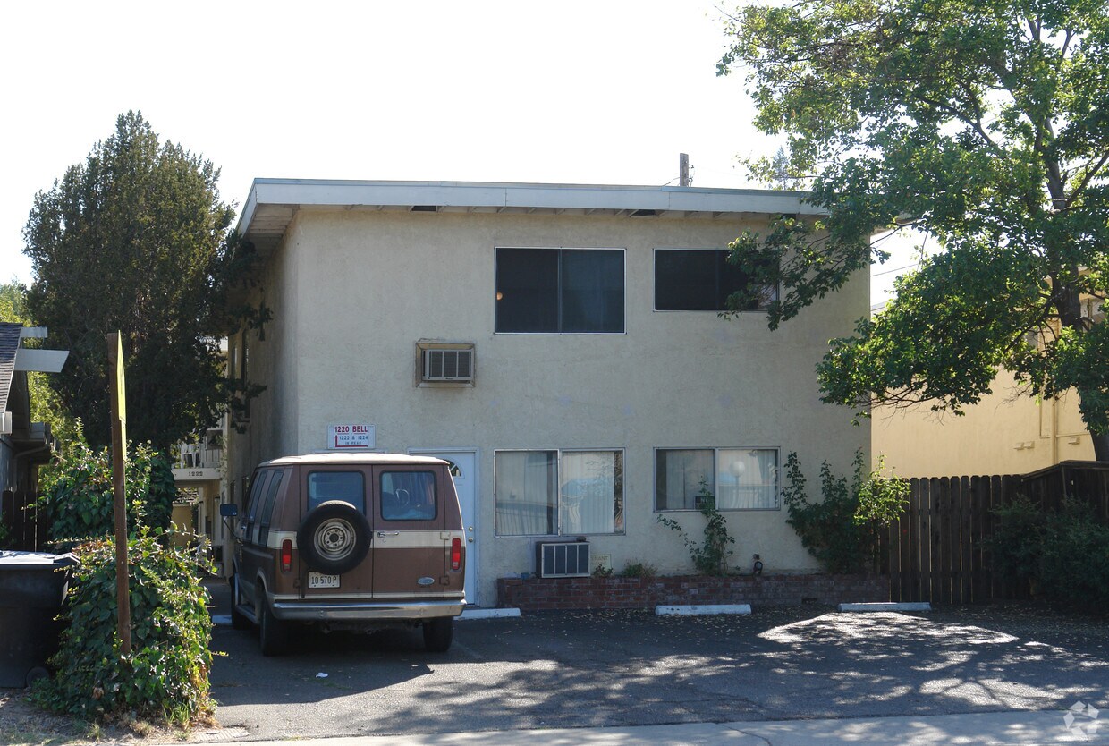 Building Photo - 1220 Bell St