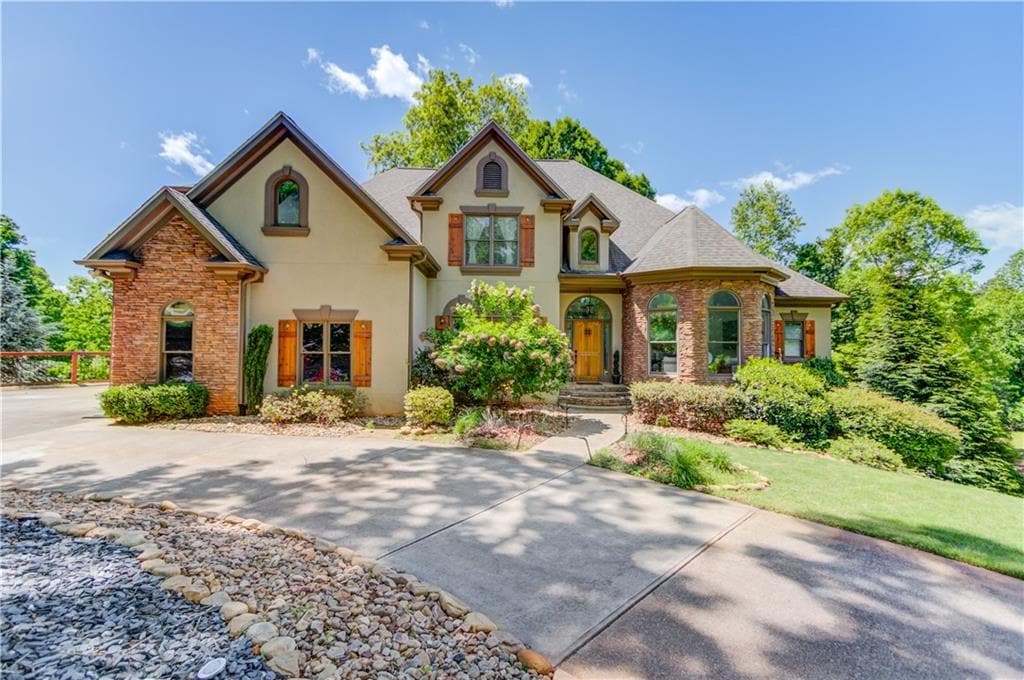 Foto principal - 2870 Roanoke Rd