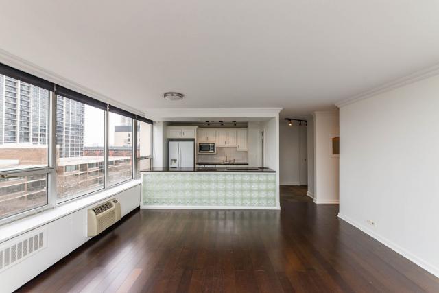 Foto del edificio - 1 bedroom in Chicago IL 60610