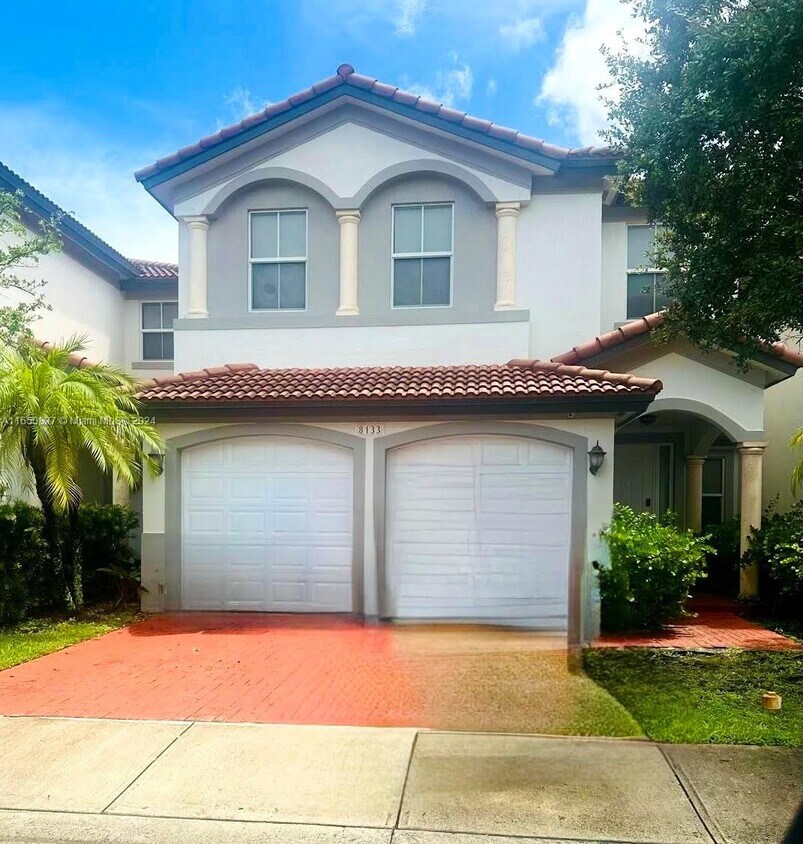 Primary Photo - 8133 NW 116th Ave