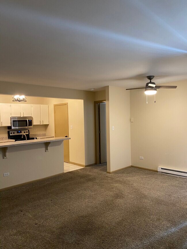Building Photo - 4404 W Shamrock Ln