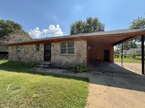 Building Photo - 485 Carlita St