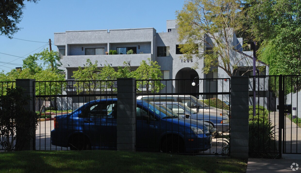 Foto del edificio - Hudson Gardens