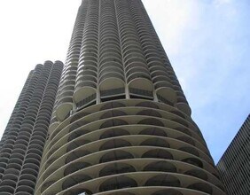 Building Photo - 300 N State St