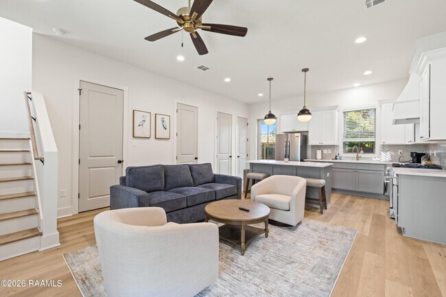 Building Photo - 105 Steiner Oaks