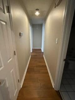 Building Photo - 10380 Hunters Ridge Dr N