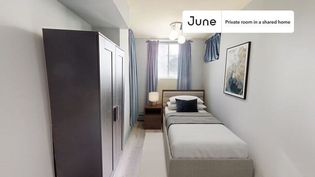 Building Photo - Private bedroom in 5 bed/2 bath Home