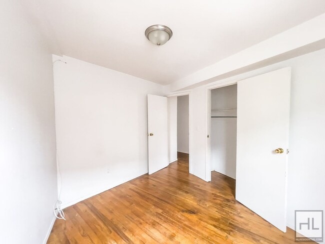 Building Photo - CLINTON HILL / Spacious 2-Bed 1-Bath / Con...