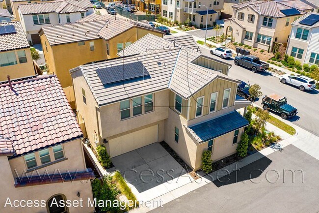 Building Photo - 4 br, 3 bath House - 4165 Powell Way  #102