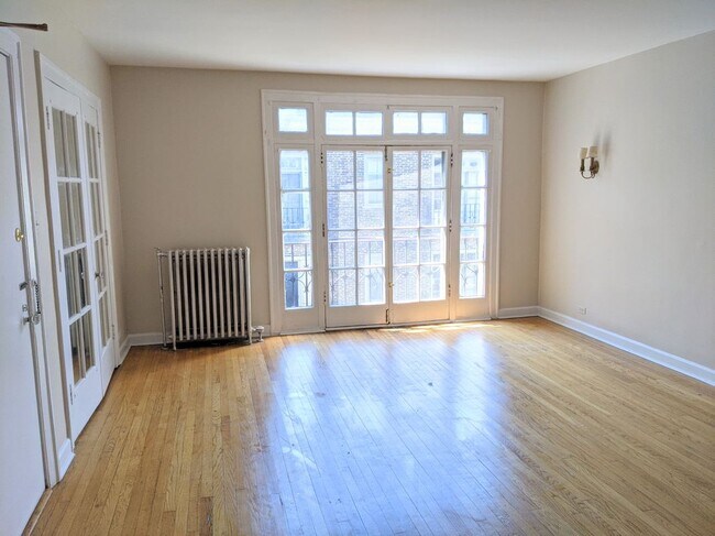 Foto del edificio - 905 Elmwood Ave