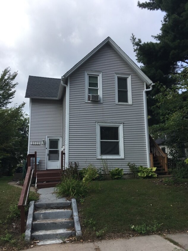 Primary Photo - 2522 California St NE