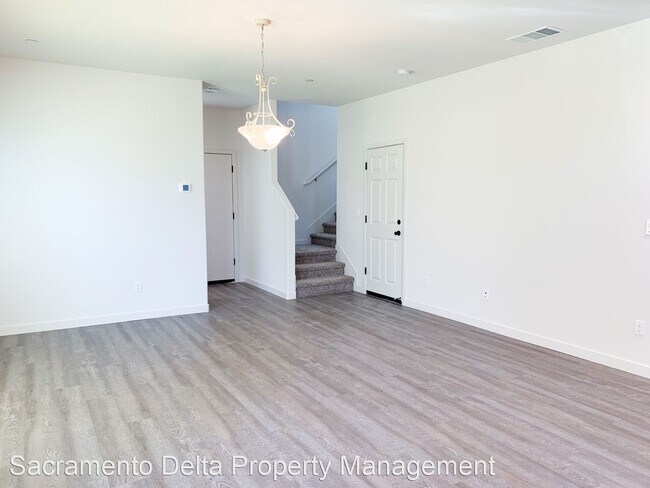Building Photo - 6783 Mangosteen Ln