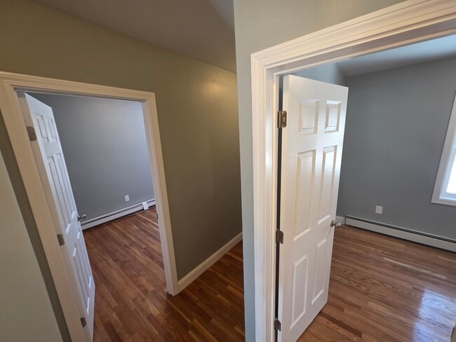 Building Photo - 14 Seagirt Ave