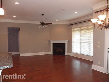 Building Photo - 6 br, 3 bath House - 221 Princeton Dr