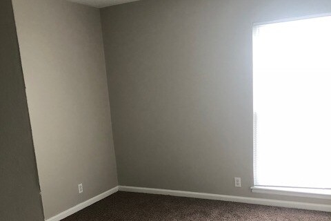 Foto del edificio - 370 Wallace Rd