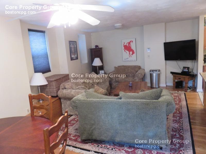 Primary Photo - 293 North St