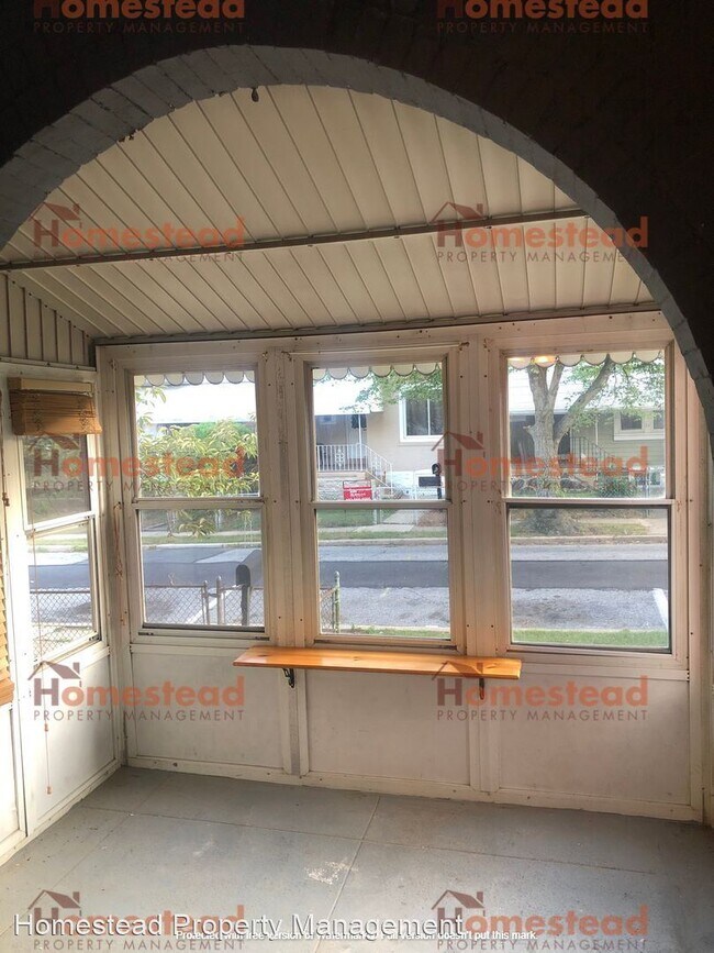 Foto del edificio - 3 br, 1 bath House - 21 Cedar St