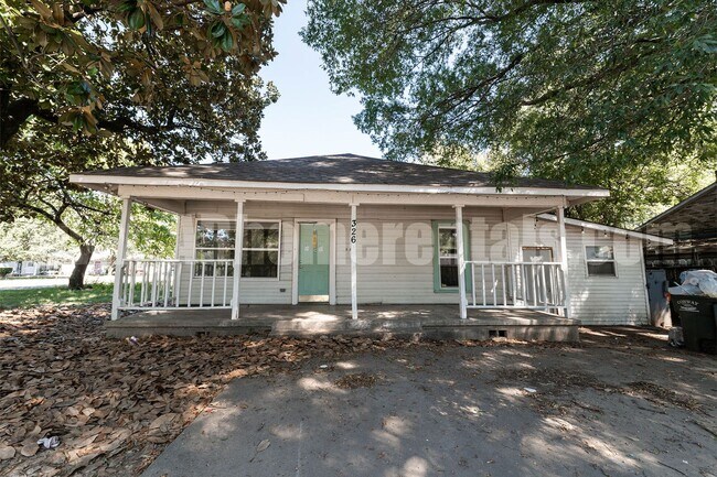 Building Photo - 326 Willow