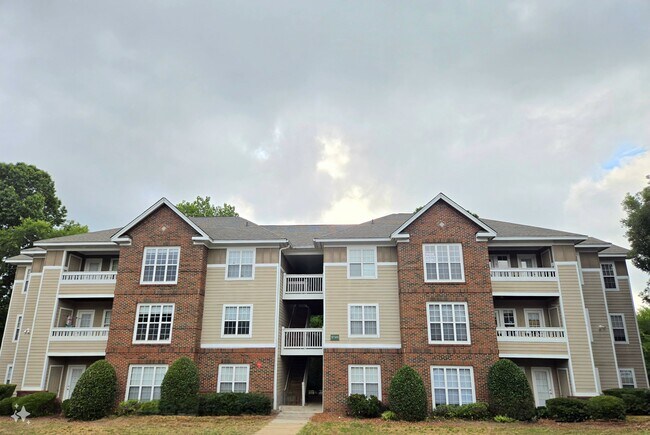 Foto del edificio - 9749 Campus Walk Ln