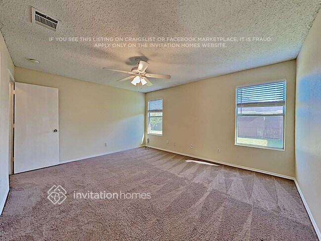 Foto del edificio - 316 Blairwood Dr