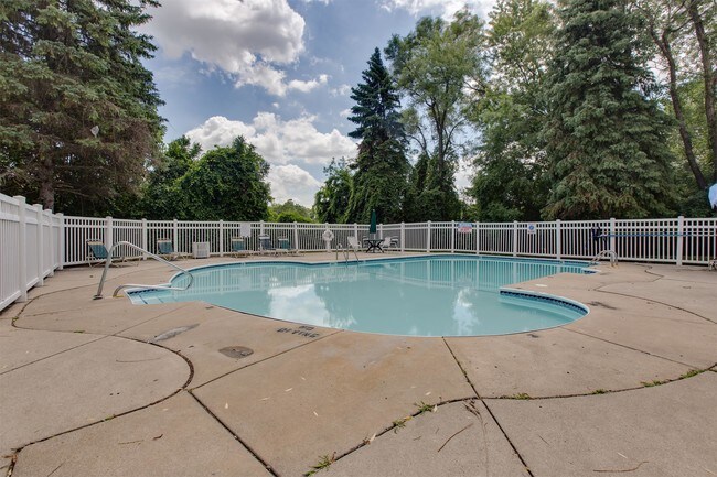 Foto del edificio - 417 Cherry Hill Trail