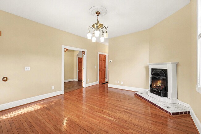 Foto del edificio - 222 Sterrett Ave