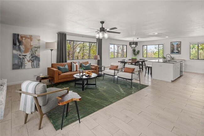 Foto del edificio - 2 Southport Ln