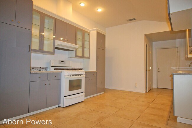 Foto del edificio - 3 br, 2 bath House - 6271 Red Robin Rd