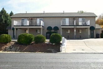 Building Photo - 9615 E Lakeshore Dr