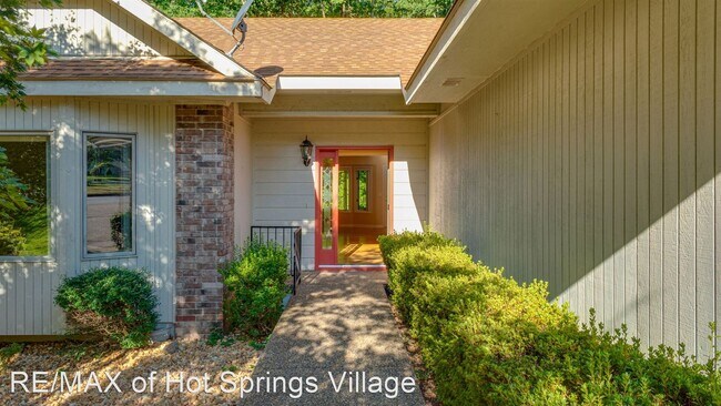 Building Photo - 3 br, 2 bath House - 5 Emanuel Drive