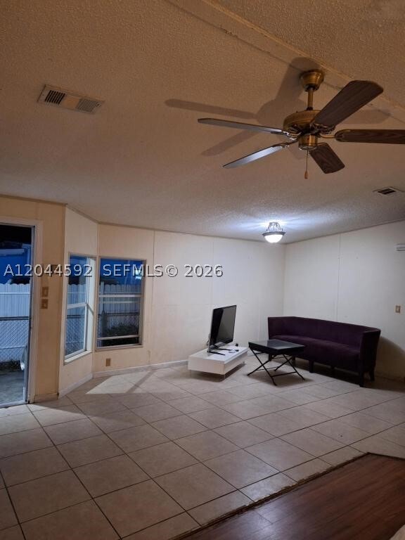 Foto del edificio - 1233 SW 130th Ave