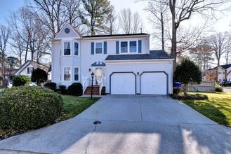 Building Photo - 802 Marquette Ct