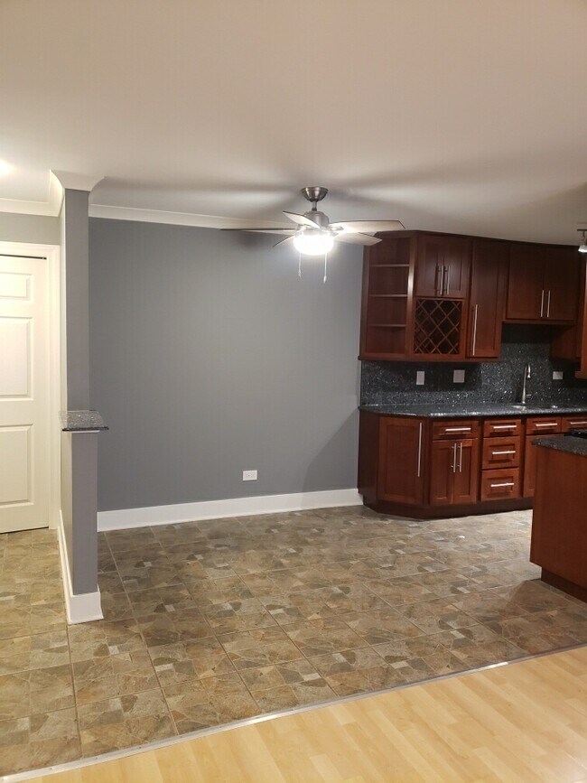 Building Photo - 9998 S 84th Ter
