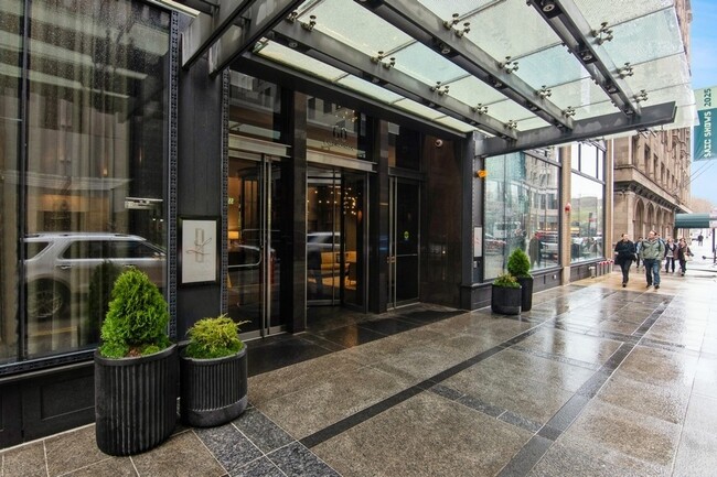 Building Photo - 60 E Monroe St