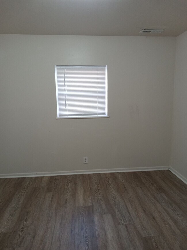 Foto del edificio - 913 Summit St