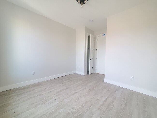 Unit 2A - 253 Central Ave