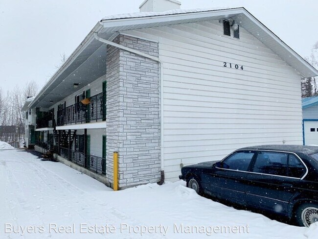 Building Photo - 2104 Roosevelt Dr